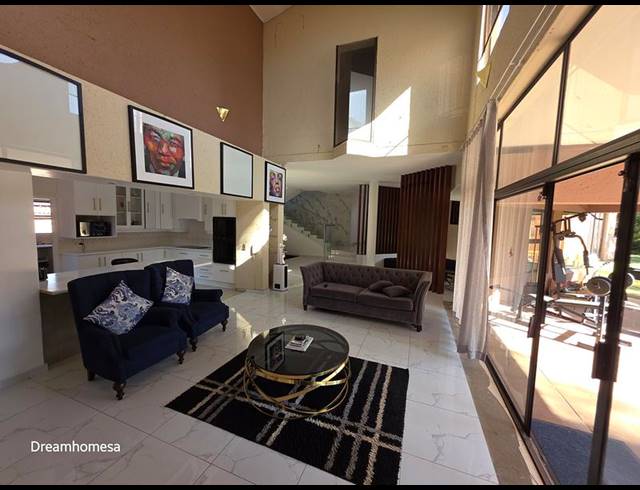 5 BEDROOM PROPERTY TO RENT IN BRYANSTON